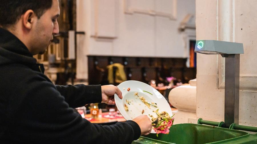 Des balances intelligentes pour lutter contre le gaspillage alimentaire à Gand