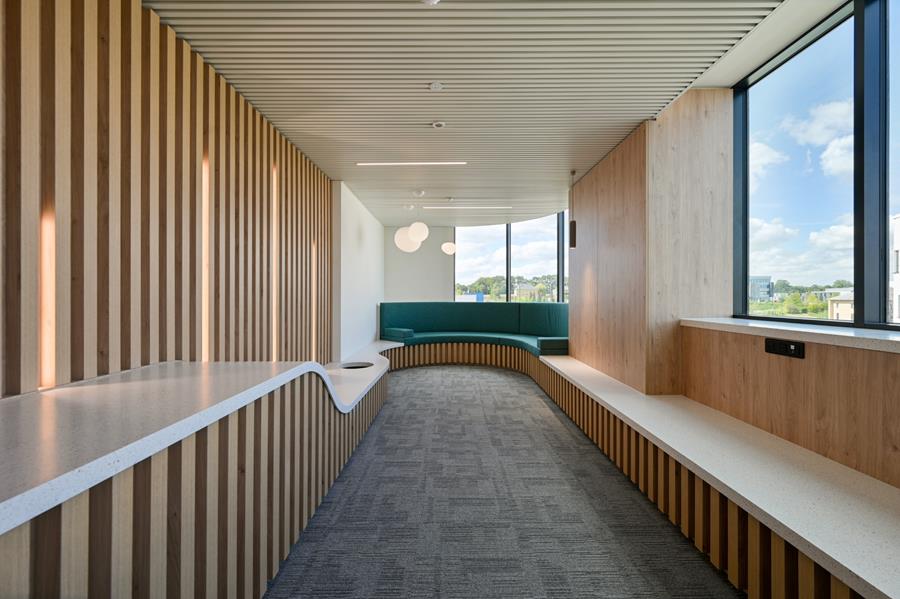 Precisie en perfectie in meubelen op maat bij Biotech 5